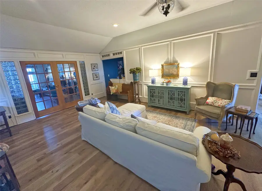 5117 Glenvalley Drive, La Porte, TX 77571 - Image #3