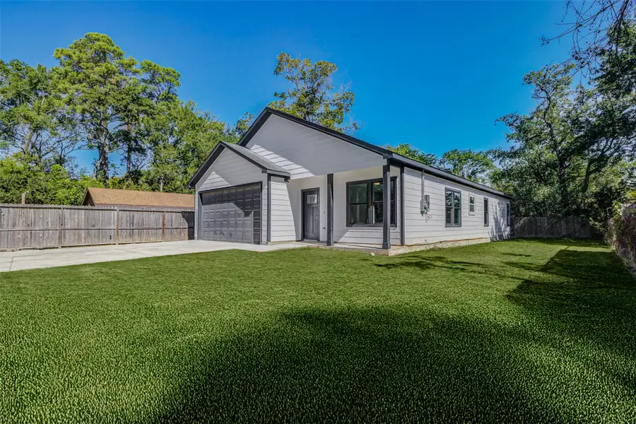 6705 Roanoke St, Houston, TX 77028 - Image #2