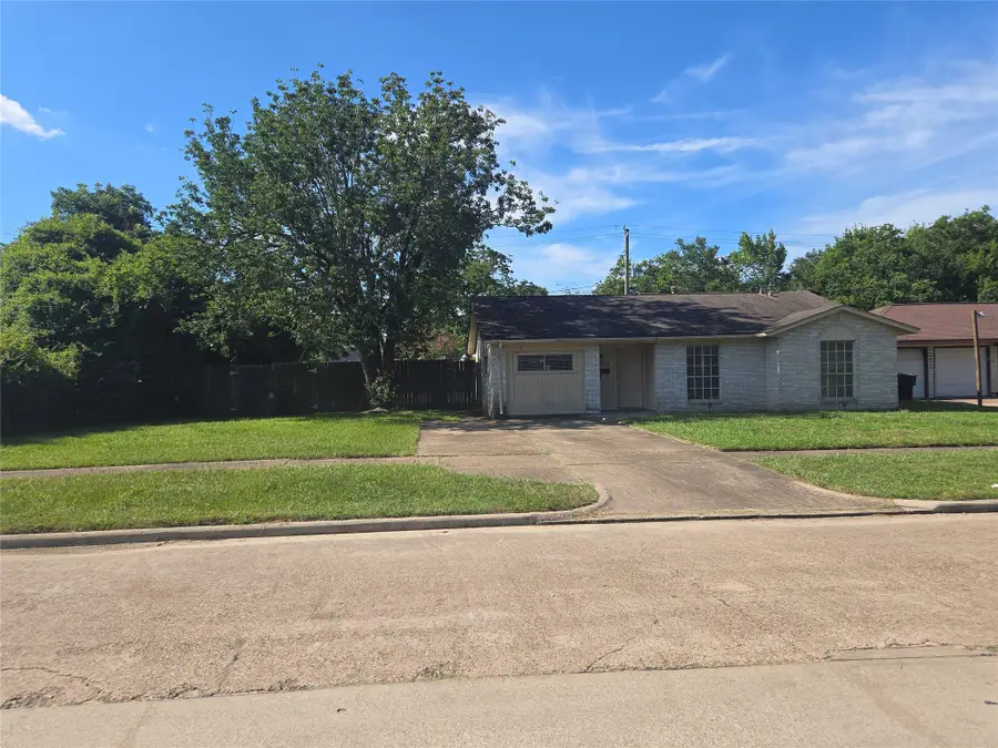 4814 Tidewater Drive, Houston, TX 77045 - #2