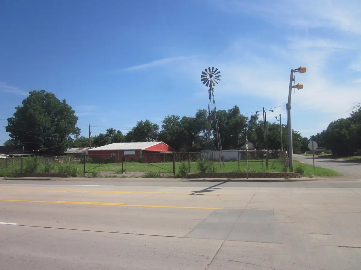 300 F Ne, Childress, TX 79201 - #1