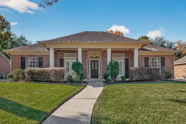 15306 Greenleaf Lane, Houston, TX 77062