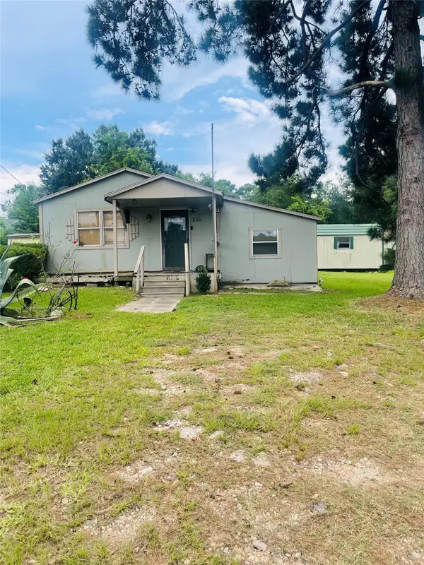 255 Bluebonnet, Livingston, TX 77351