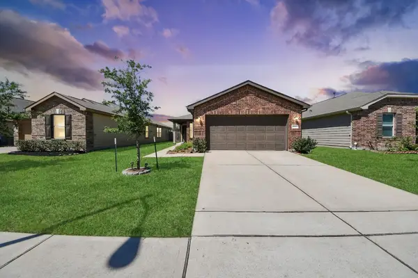 11647 Rosewood Forest Court, Houston, TX 77038