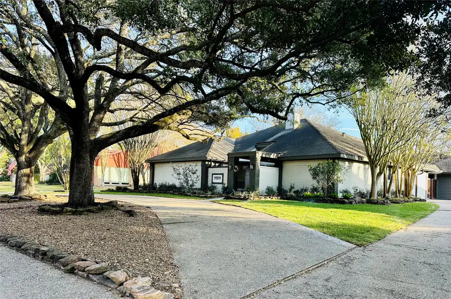 11511 Long Pine Drive, Houston, TX 77077 - Image #2