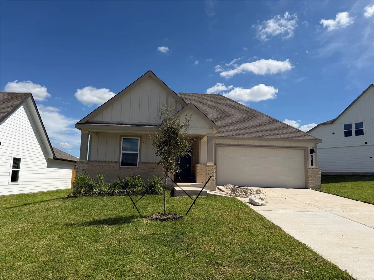 1011 Legrand Street, Brenham, TX 77833 - #1