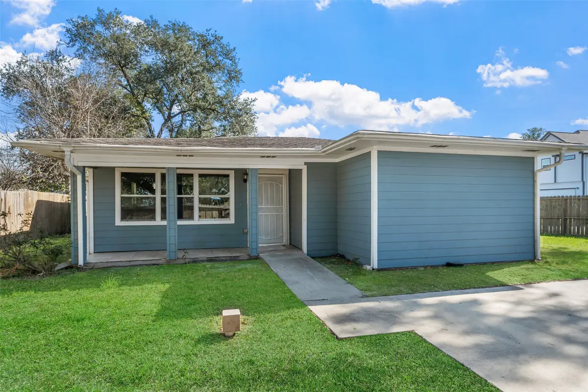 7019 Sur Court, Houston, TX 77033 - Image #1