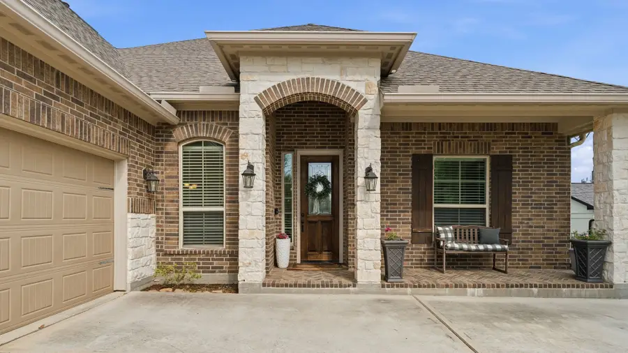 32 Waterford Way, Montgomery, TX 77356 - #2