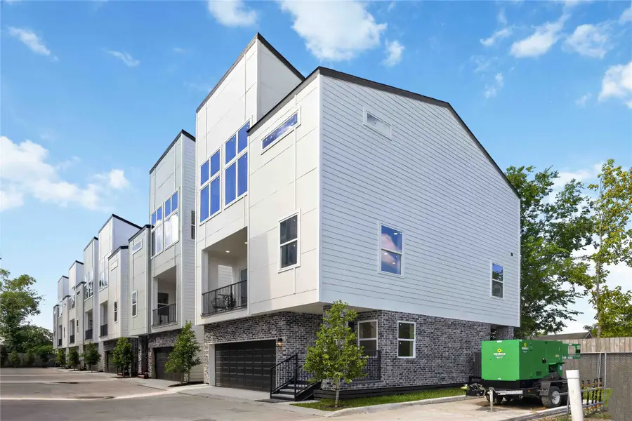316 Walthall #C, Houston, TX 77022 - #2