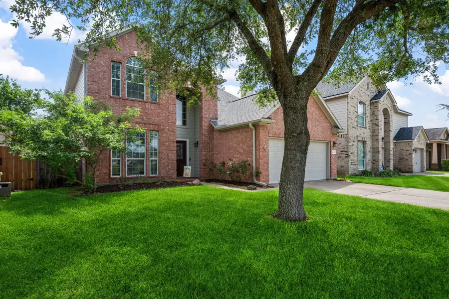8522 E Highlands Crossing, Highlands, TX 77562 - Image #2