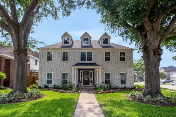 1914 Tipperary Drive Drive, Deer Park, TX 77536