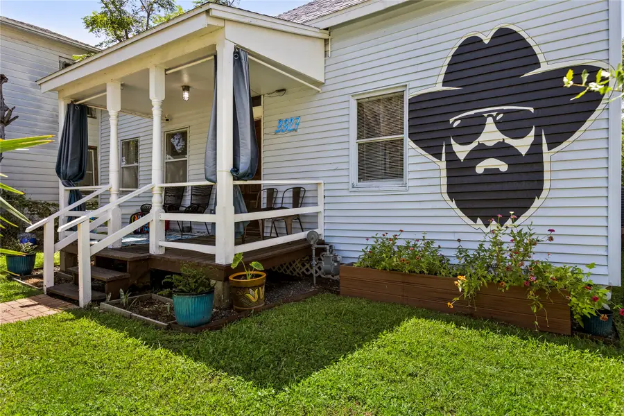 3327 Ursuline Street, Galveston, TX 77550 - #2