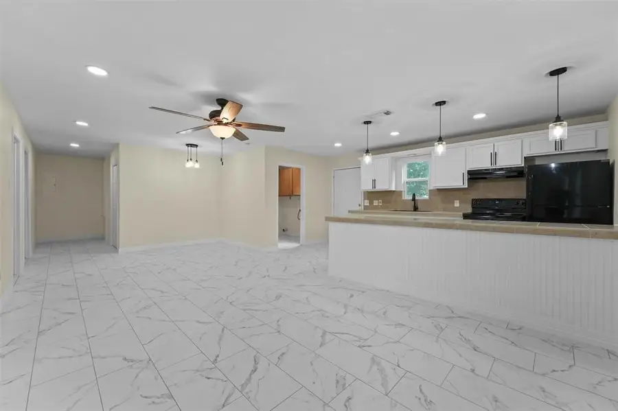 808 Beaumont Street, Anahuac, TX 77514 - Image #3