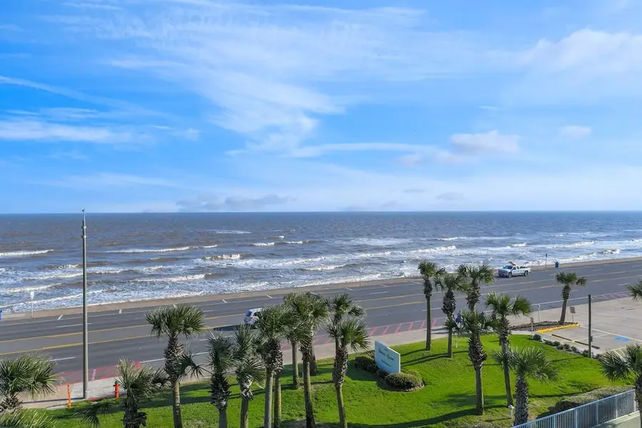 9420 Seawall Boulevard #501, Galveston, TX 77554 - Image #3