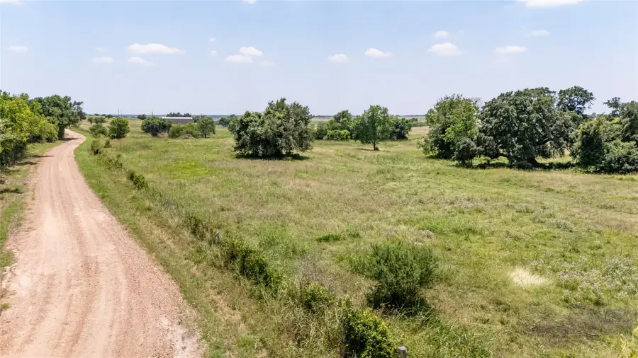 1282 Cr 329, Yoakum, TX 77995 - Image #2