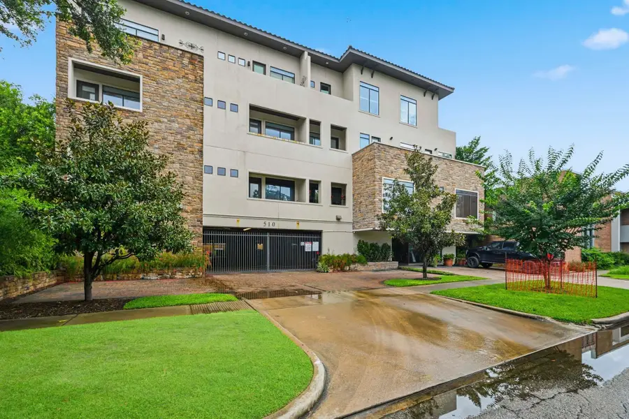 510 Lovett Boulevard #301, Houston, TX 77006 - #2