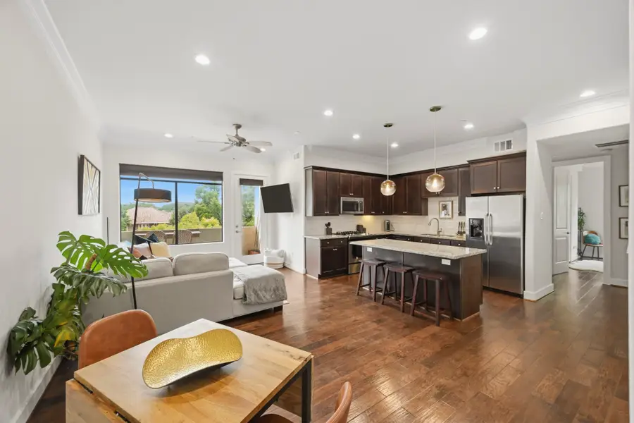 510 Lovett Boulevard #301, Houston, TX 77006 - #3