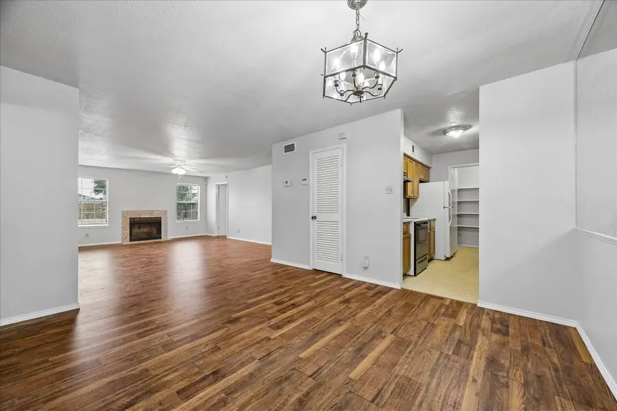 9700 Leawood Blvd Unit 702, Houston, TX 77099 - #3