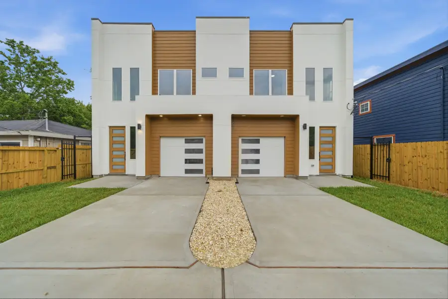 7827 Brandon Street #A/B, Houston, TX 77051 - #2