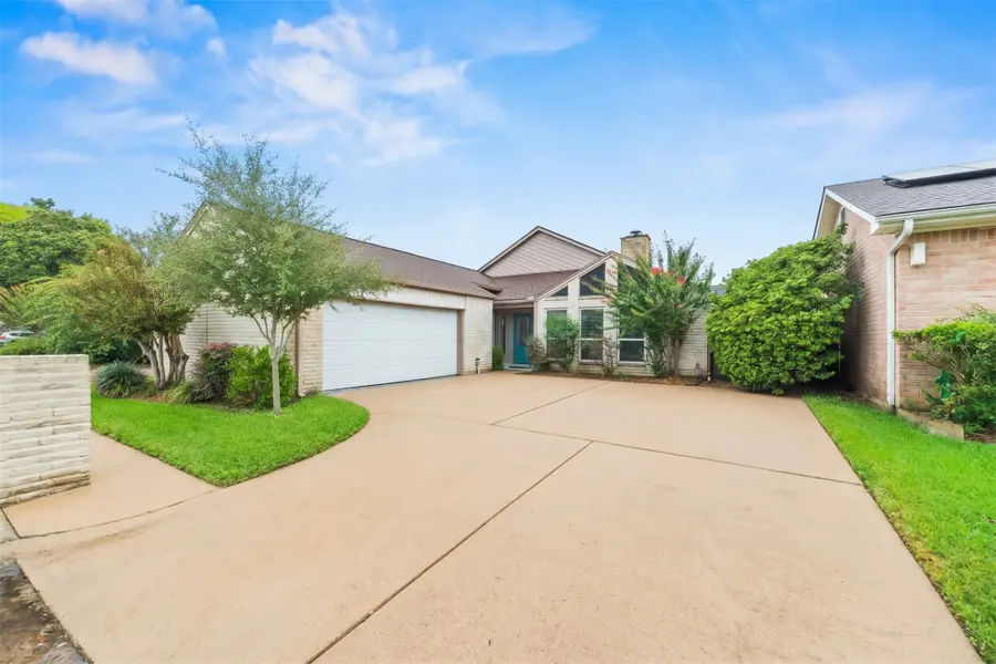 3907 Cedar Valley Drive, Missouri City, TX 77459 - #2