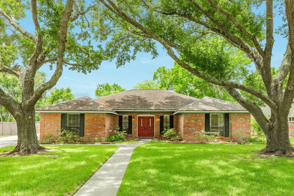 1023 Oleander Street, Lake Jackson, TX 77566 - #1