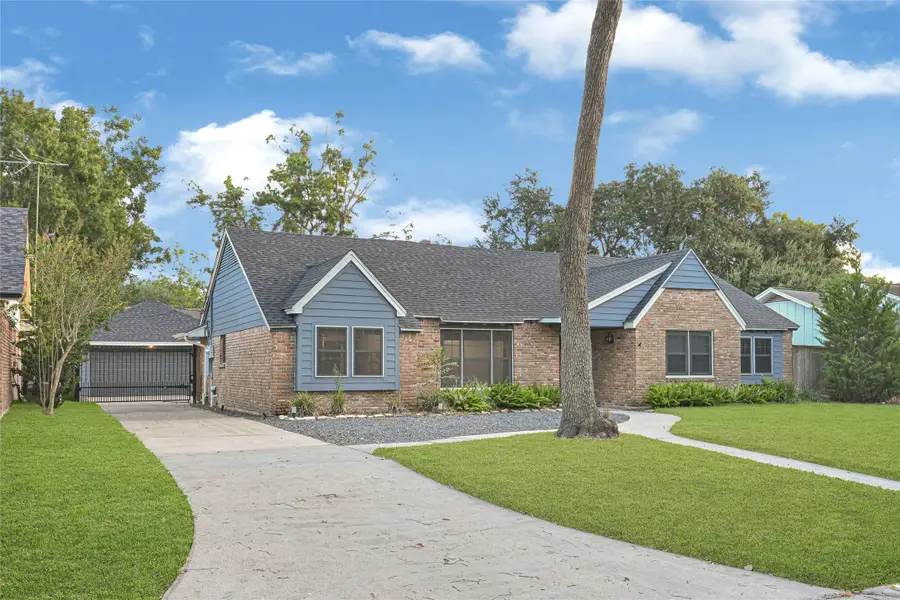 226 Driftwood Drive, Seabrook, TX 77586 - #2