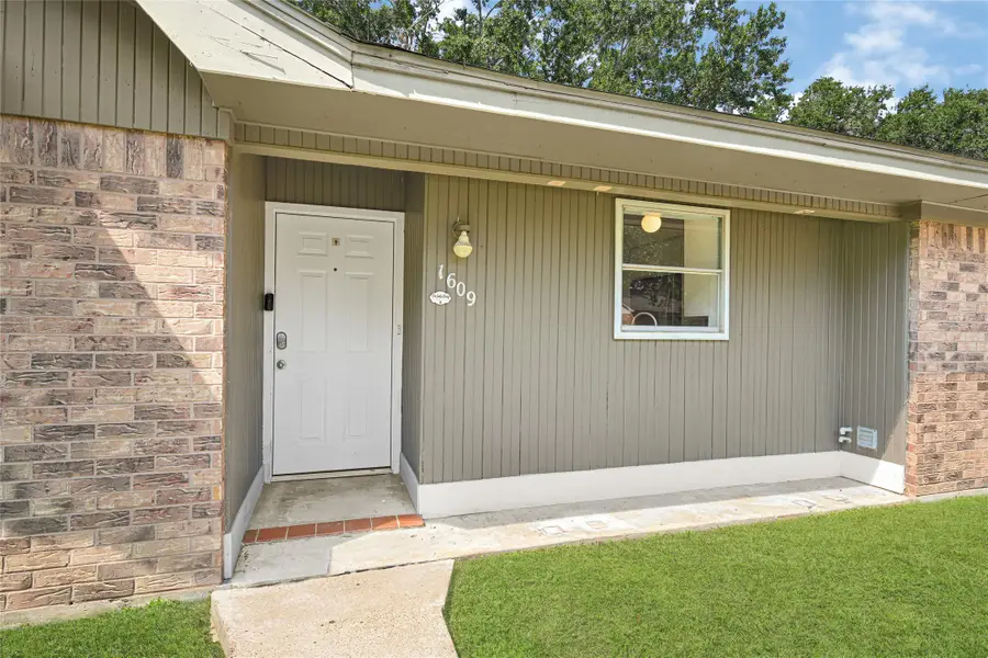 1609 Heights Drive, Katy, TX 77493 - #3