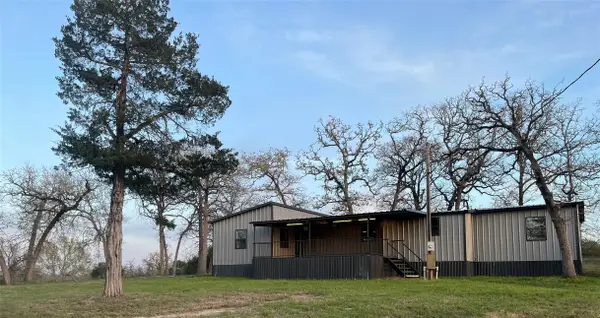 5610 Private Road 4015, Somerville, TX 77879