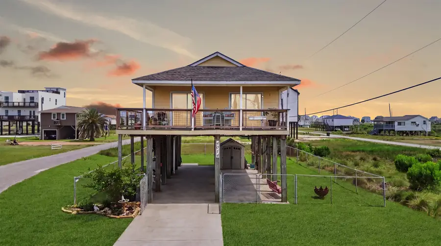 4014 6th Street, Galveston, TX 77554 - #2