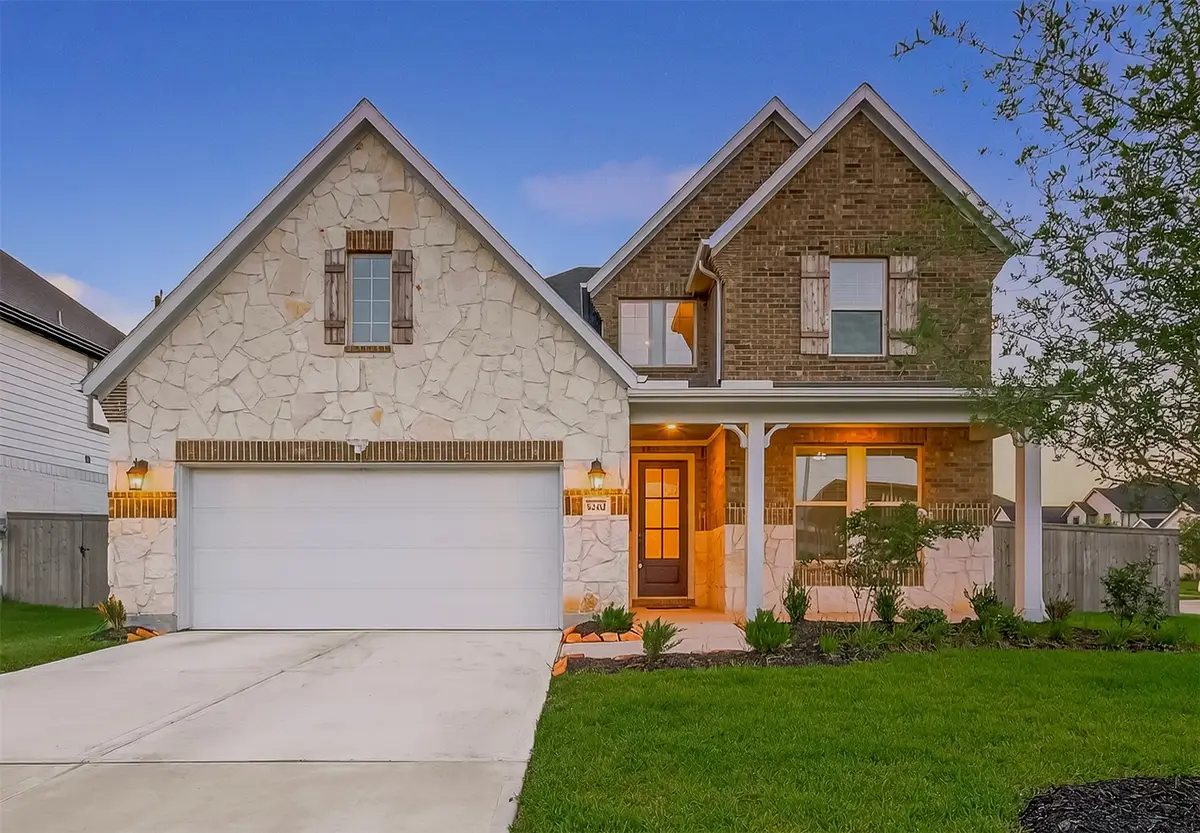 5202 Oakland Bluff Lane, Richmond, TX 77469 - #1