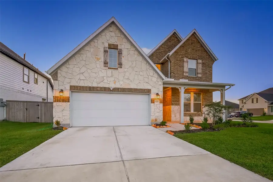 5202 Oakland Bluff Lane, Richmond, TX 77469 - #2