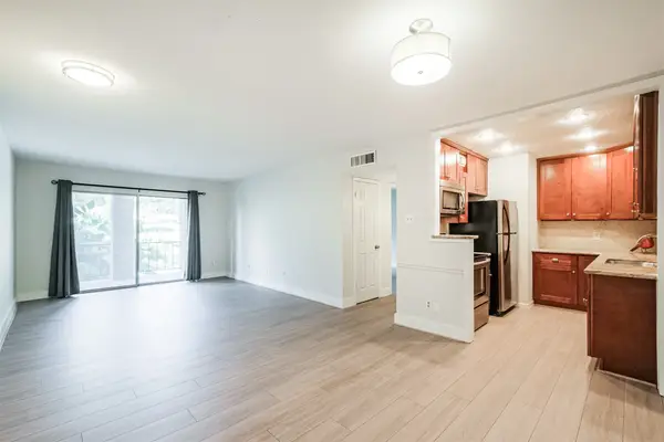 7575 Katy Freeway #143, Houston, TX 77024