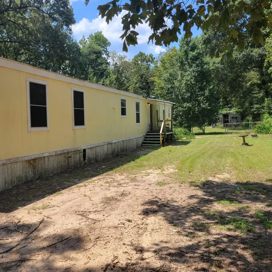 172 Walters Street, Livingston, TX 77351 - Image #2