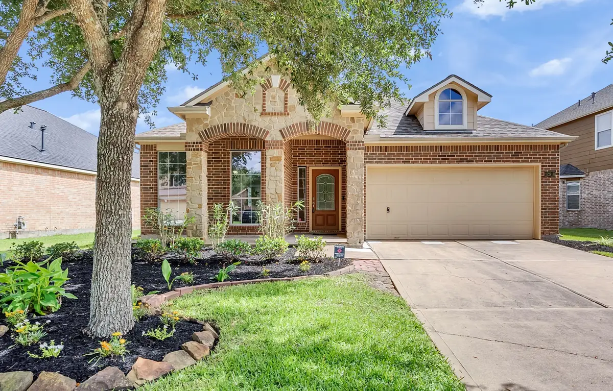 12916 Southern Valley Drive, Pearland, TX 77584 - #1