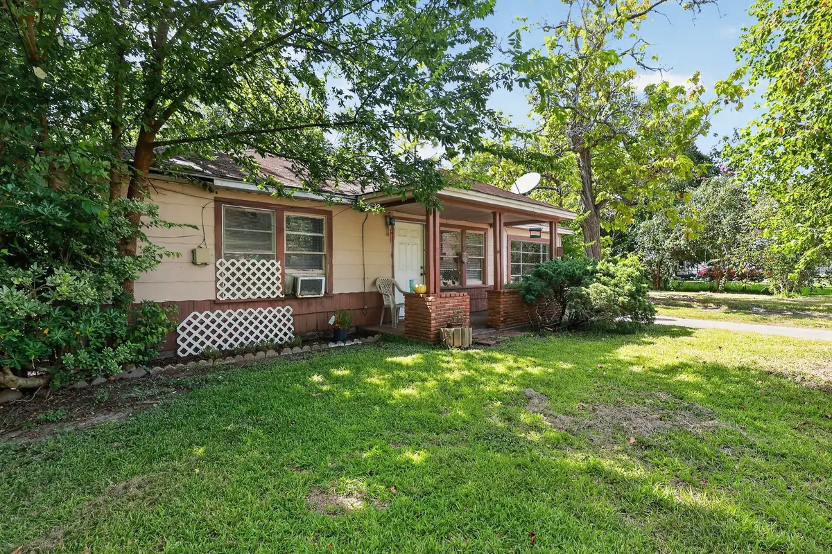 3500 Brooks, Bay City, TX 77414 - #1