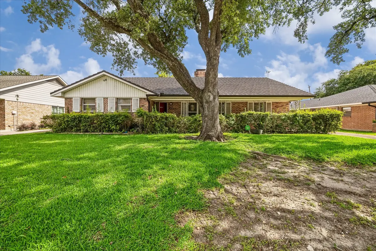 3715 Woodvalley Drive, Houston, TX 77025 - #1