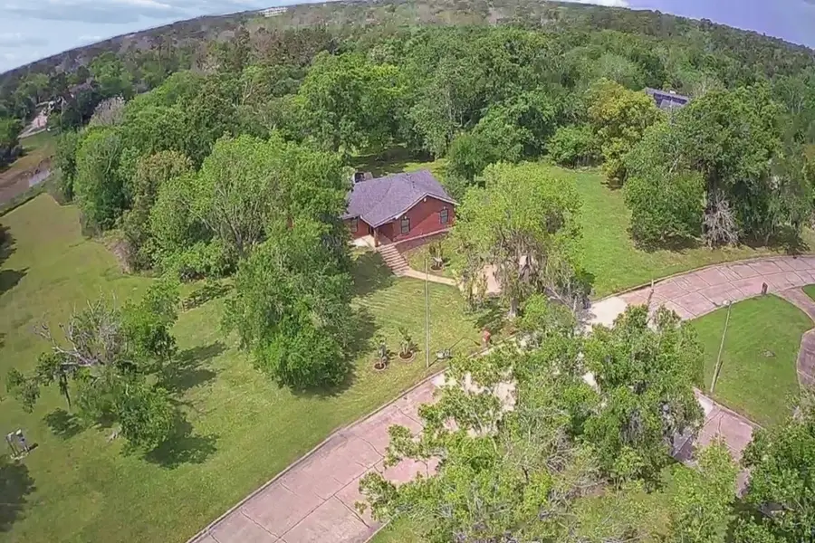 5366 Appleblossom Lane, Friendswood, TX 77546 - #2