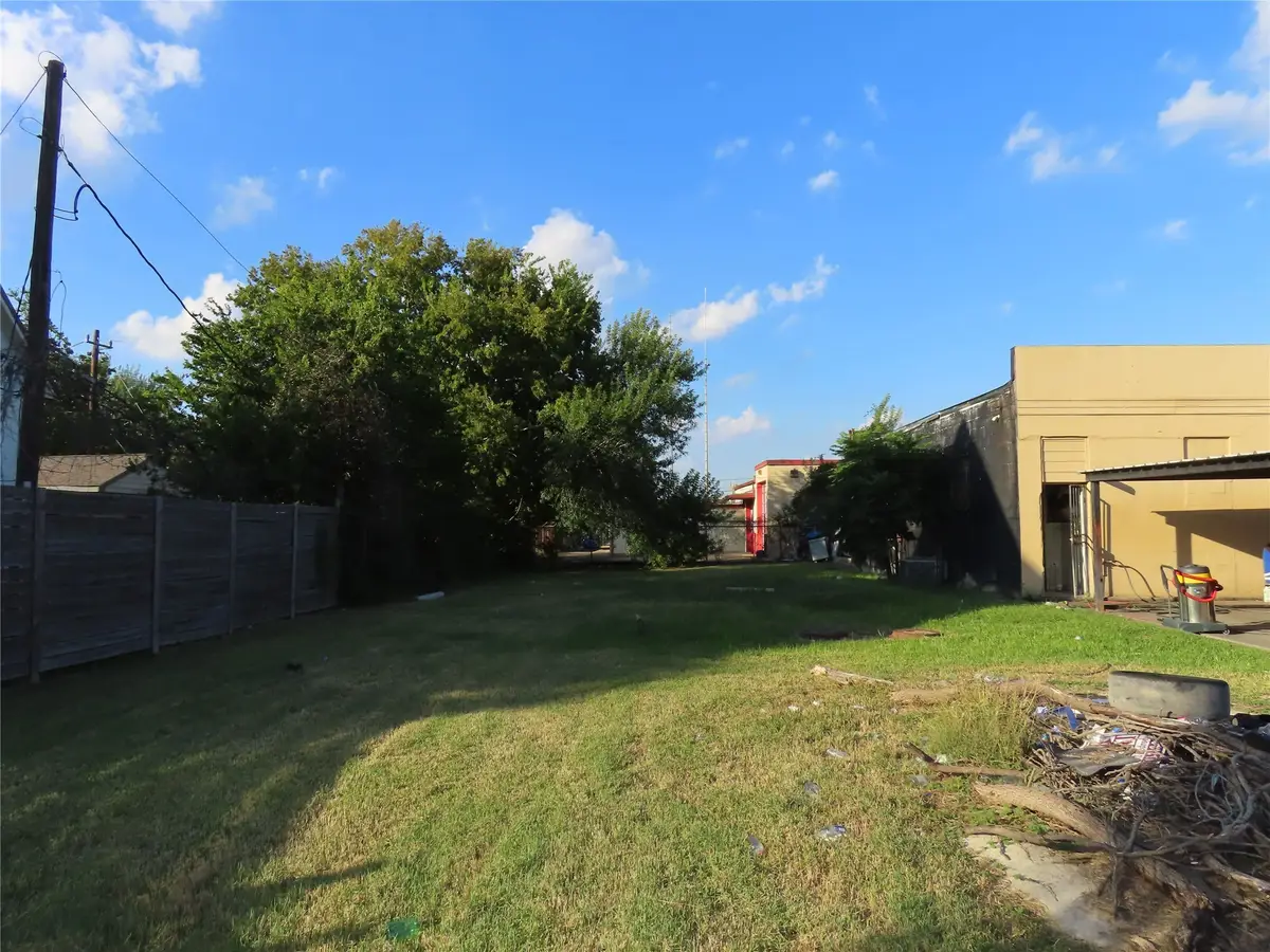 11114 Cullen Blvd, Houston, TX 77047 - Image #1