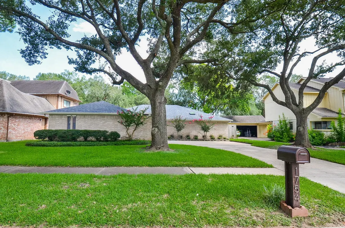 1754 Carriage Way, Sugar Land, TX 77478 - #1