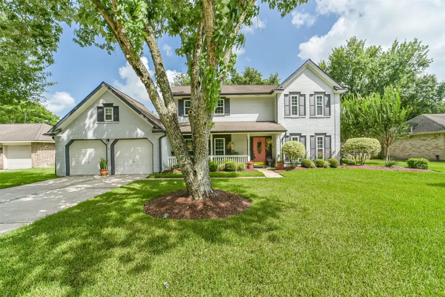 905 Essex Drive, Friendswood, TX 77546 - #2