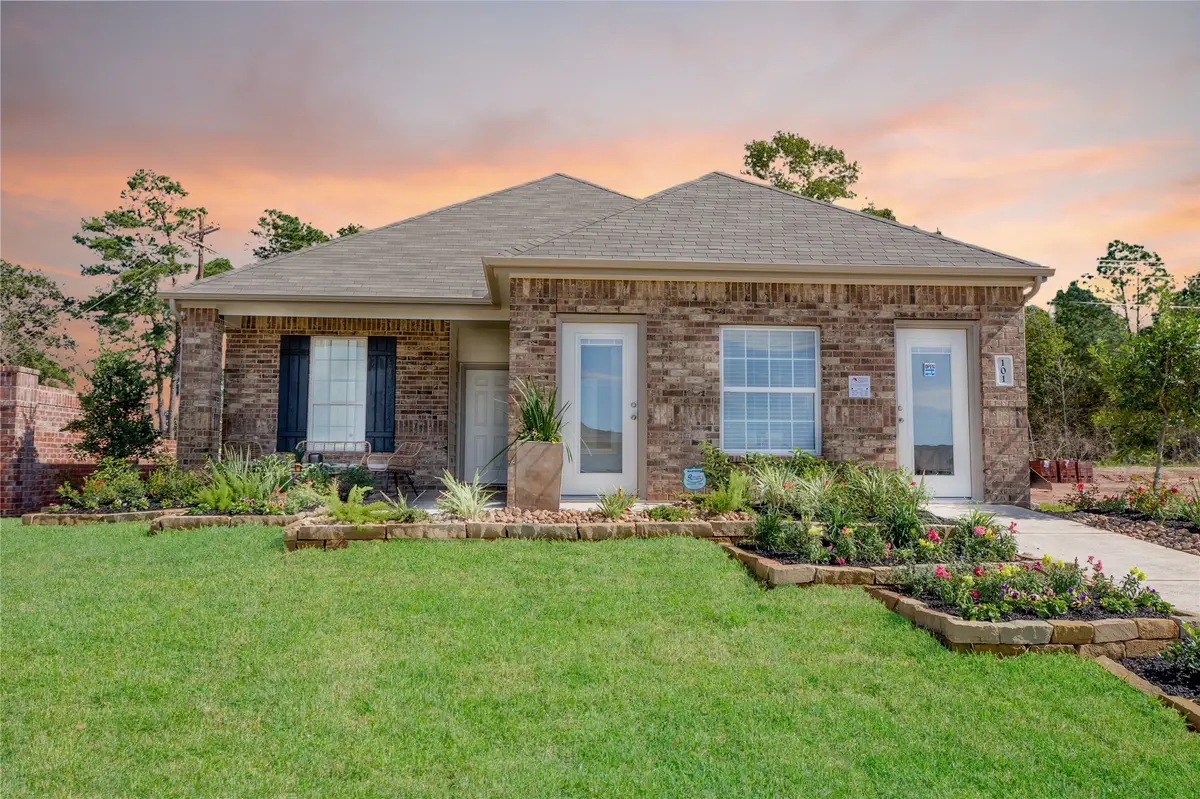 101 Black Bear Drive, Huntsville, TX 77320 - Image #1