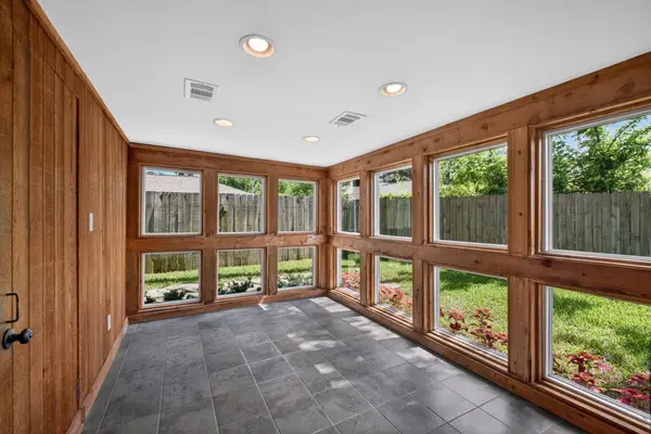 4218 Glebe Road, Houston, TX 77018