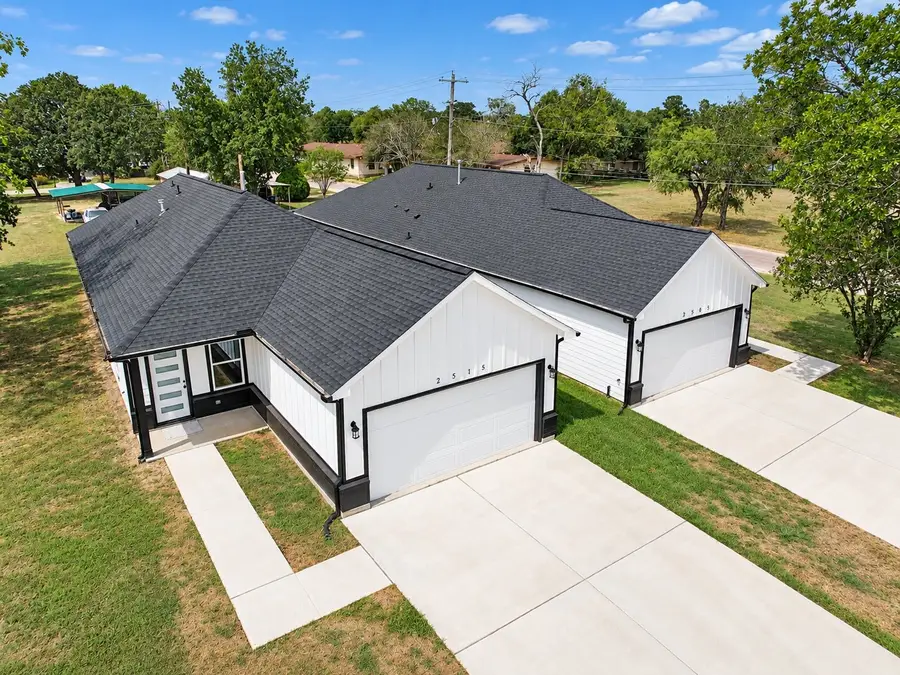 2515 11th Street, Hempstead, TX 77445 - #3