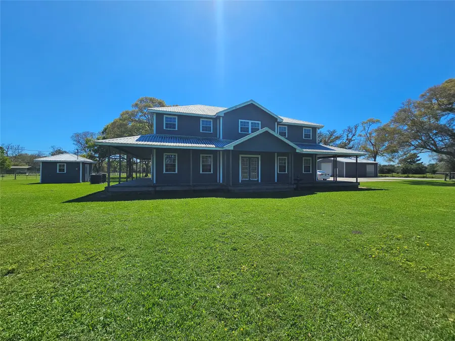 5100 Warpath Street, Alvin, TX 77511 - #2