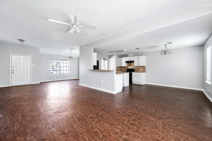 220 Kellyn Court, Conroe, TX 77306 - Image #3