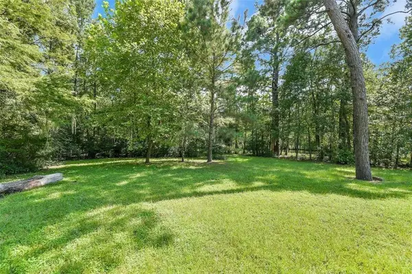 68 Artesian Avenue, Cleveland, TX 77327