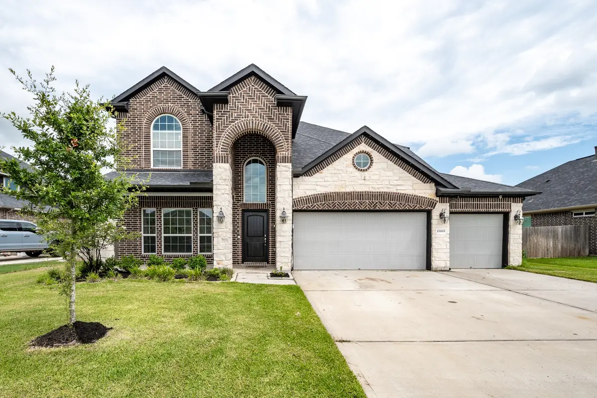 11919 Champions Forest Drive, Monterey Belvieu, TX 77523 - #1