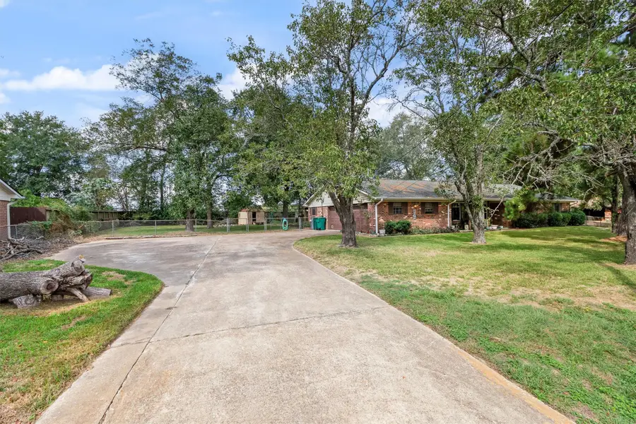 204 Gerald Street, Willis, TX 77378 - #2