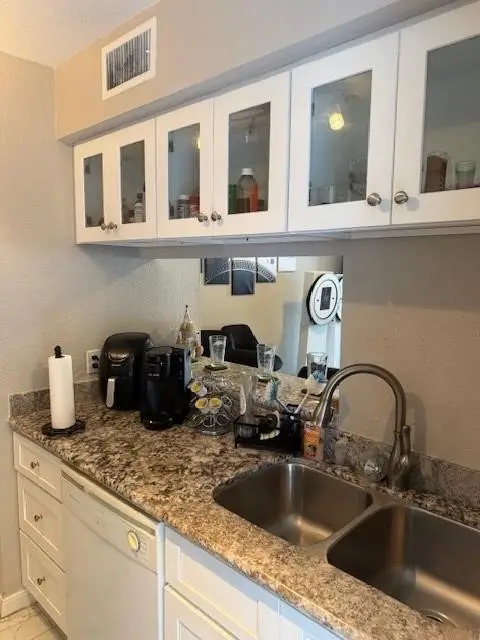 6111 Beverly Hill Street #35, Houston, TX 77057 - #3