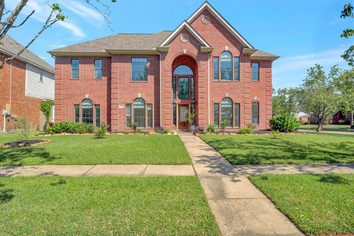 301 Winding Oak Lane S, League City, TX 77573 - #1