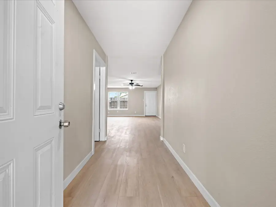 10202 Teneha Drive, Houston, TX 77033 - Image #3